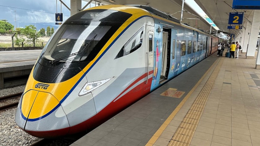 How to travel by train in Malaysia